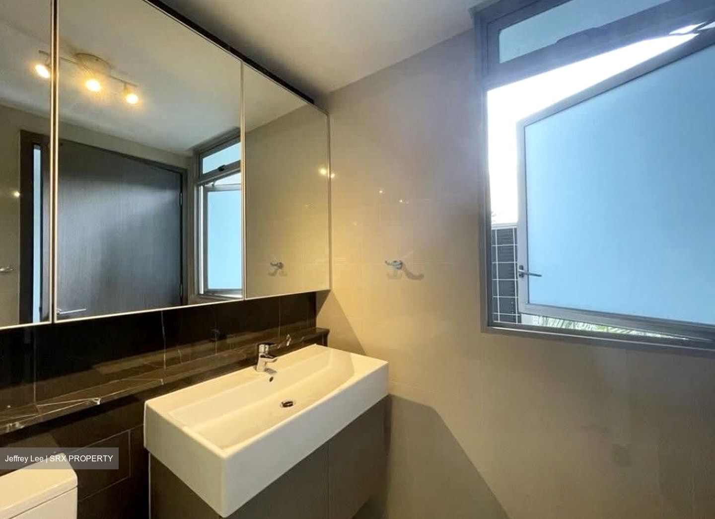 Q Bay Residences (D18), Condominium #571795101